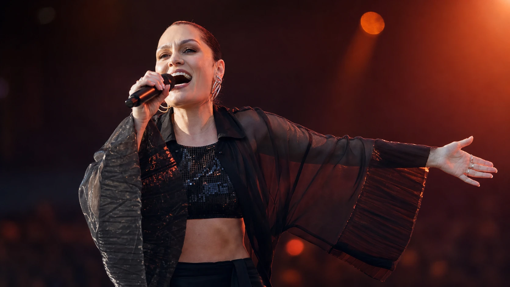Songwriting and Career Breakthrough - jessie j got an mri after hitting her head